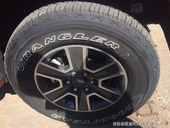 2017款福特F150皮卡加规版 302A包/双天窗现车43.8万起