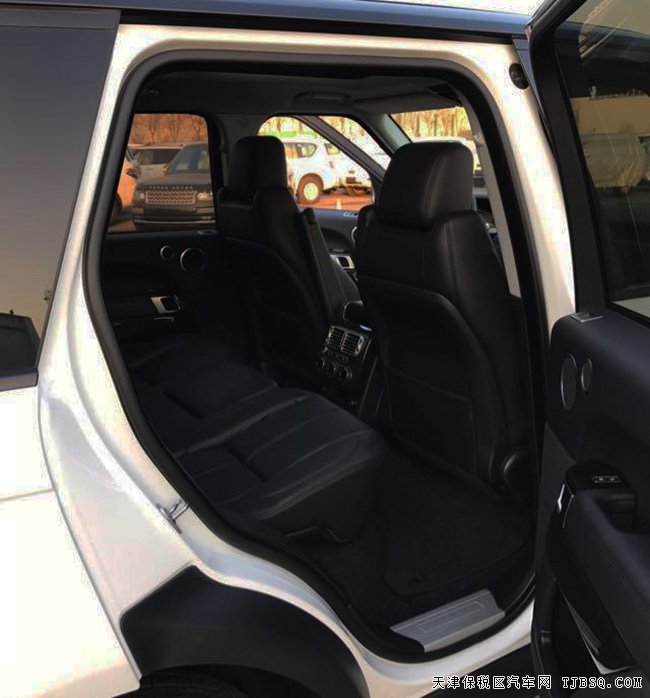 2017款路虎揽胜3.0T美规版 视觉辅助包/驾辅包现车139万