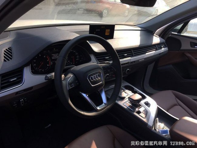 2016款奥迪Q7欧规版2.0T 全景天窗/五座/电吸门现车65万