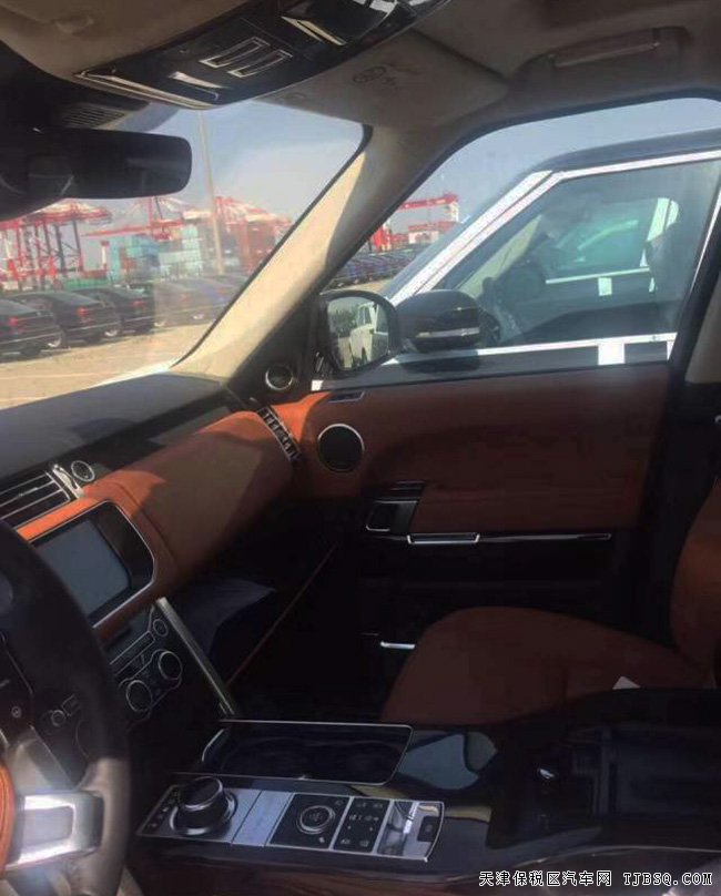2017款路虎揽胜5.0T创世加长版 22轮/二代地形现车240万