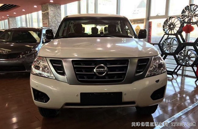 2017款日产途乐Y62中东版 7座/18轮/后差速锁现车51.7万