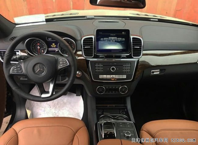 2017款奔驰GLS450加规版 豪华包/驾驶员辅助包136万预订