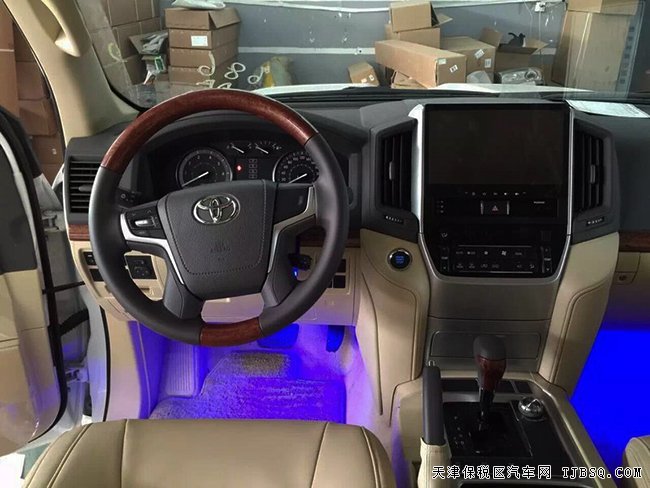 2017款陆地巡洋舰4600中东版 陆巡现车优惠尊享