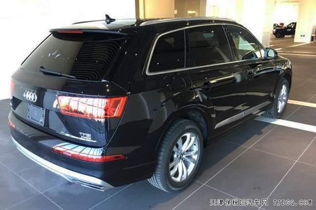 2017款奥迪Q7经典7座SUV 加规版现车绚丽来袭