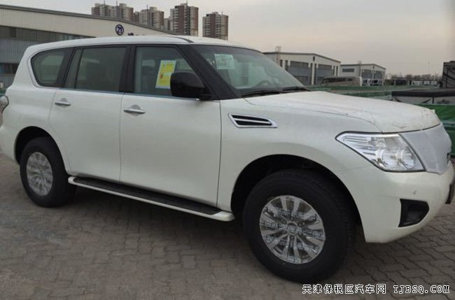 2017款日产尼桑途乐4.0L 中东版七座现车特惠