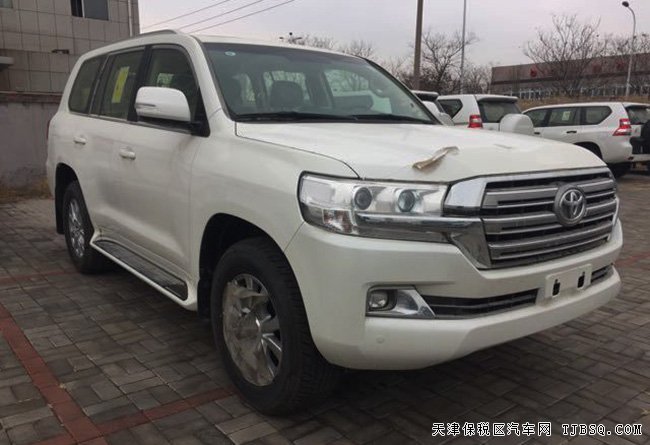 2017款丰田酷路泽5700中东版 12气囊/天窗现车102万劲惠