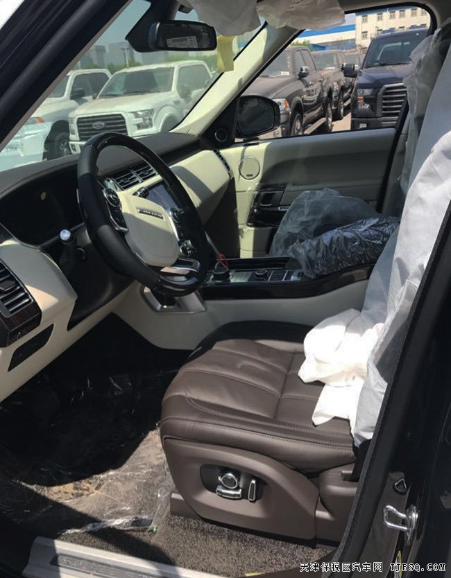 17款路虎揽胜3.0T汽油VOGUE版 20轮/二代地形现车138万