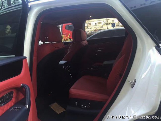 2017款宾利添越6.0T欧规版 21轮/全景天窗现车458万即购