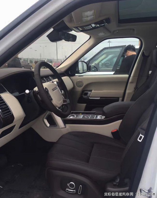 2017款路虎揽胜3.0T行政柴油版 二代地形/全景现车116万