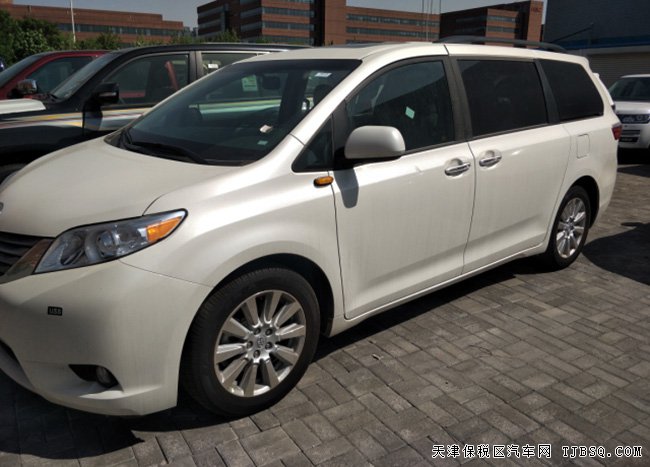17款丰田塞纳3.5L两驱版XLE 天窗/真皮/18轮现车47.5万