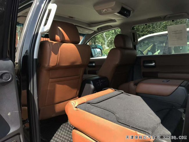 2017款丰田红杉5700加规版 20轮/雷测/JBL音响现车116万