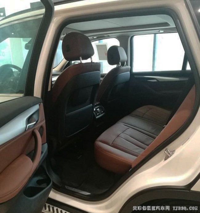 2017款宝马X5墨西哥版 19轮/全景天窗/电吸门现车69万起