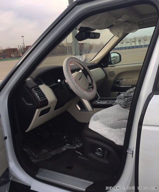 2017款路虎揽胜3.0T柴油Vogue版 平行进口车130万优惠购