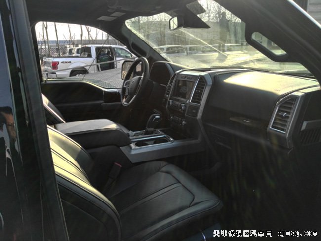 2017款福特F150白金版皮卡 10速/20轮/全景天窗现车48万