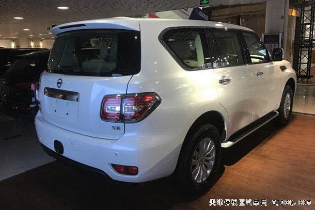 2017款日产尼桑途乐4.0L中东版 SE天窗版现车57万惠报价