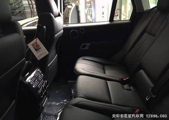 17款路虎揽胜行政版3.0T 港口现车绚丽夏日惠购