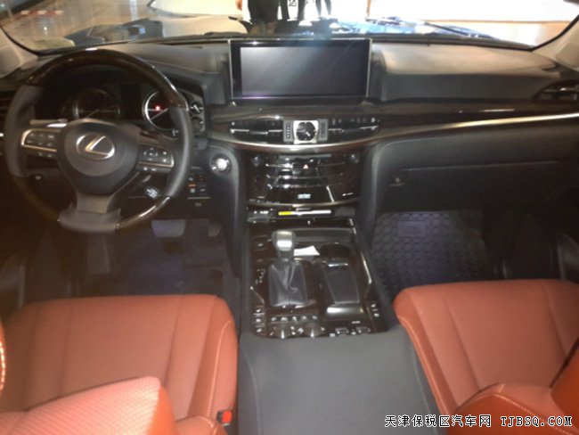 2017款雷克萨斯LX570加规版 顶配SUV优惠酬宾