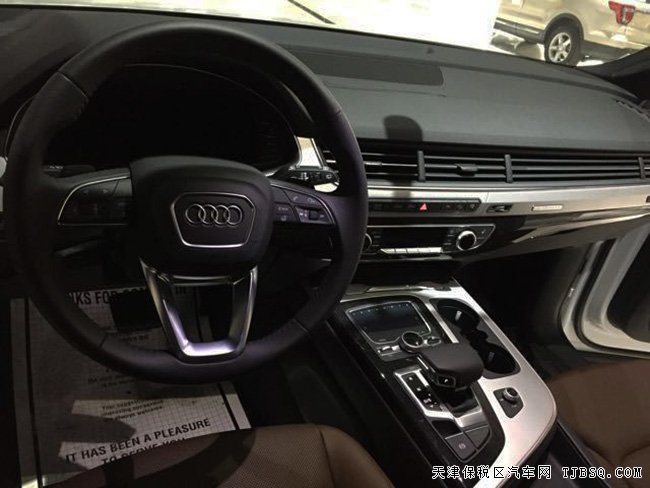 2017款奥迪Q7加规版3.0T 平行进口七座SUV惠满津城