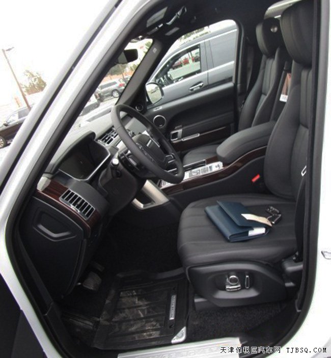 2017款路虎揽胜3.0T行政版 欧规柴油版现车限时折扣