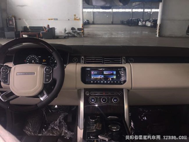 2017款路虎揽胜3.0T柴油VOGUE加长版 平行进口现车147万