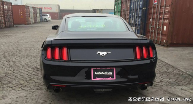 2017款福特野马2.3T加规版 天津港现车即刻拥有