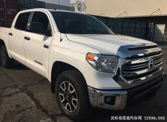 2017款丰田坦途5.7L SR5版皮卡 平行进口震撼呈现