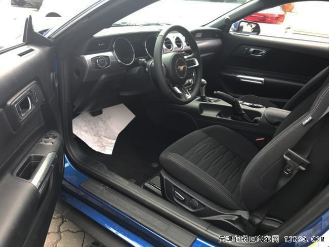 2017款福特野马2.3T加规版跑车 平行进口车报价32万热卖