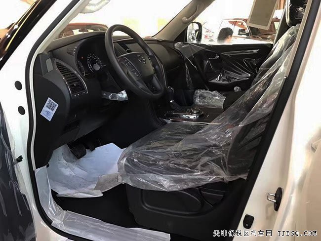 17款日产途乐Y62中东版 后差速锁/18轮/七座现车50.5万