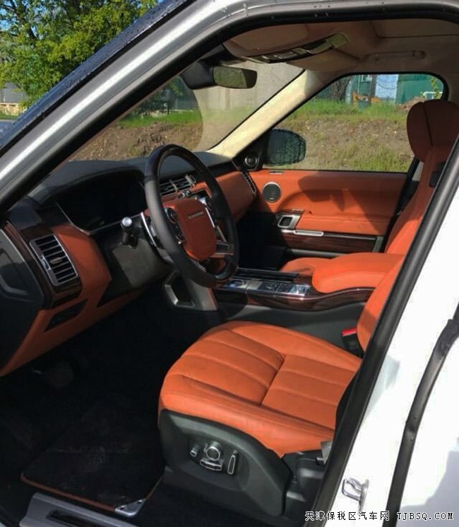 2017款路虎揽胜3.0T行政版 平行进口车限时折扣