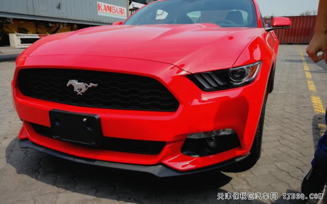 2017款福特野马2.3T美式肌肉跑车 平行进口车32万惠报价