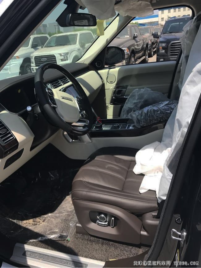 17款路虎揽胜3.0T汽油Vogue加长版 天津港现车163万尽享