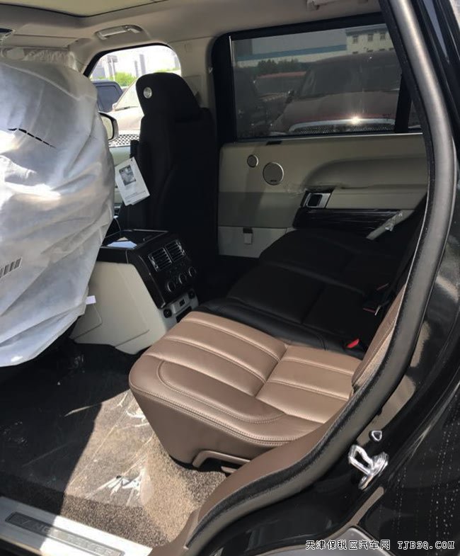 17款路虎揽胜3.0T汽油Vogue加长版 天津港现车163万尽享