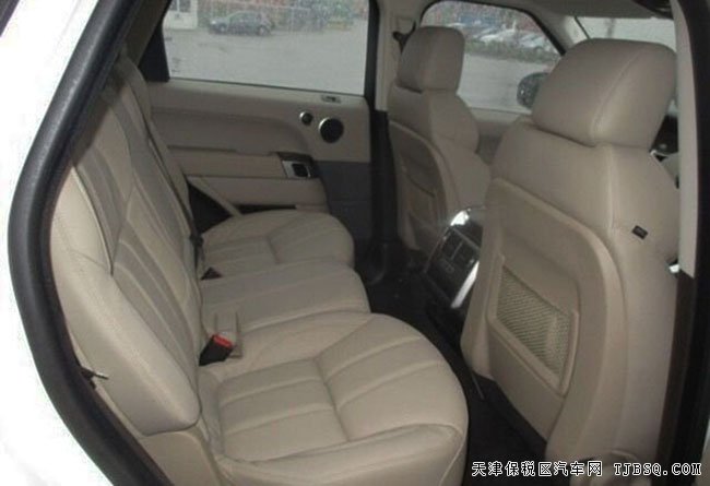 平行进口车路虎揽胜运动柴油版 2017款现车81万震撼来袭