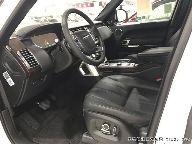 17款路虎揽胜3.0T行政汽油版 19轮/滑动全景现车123.5万