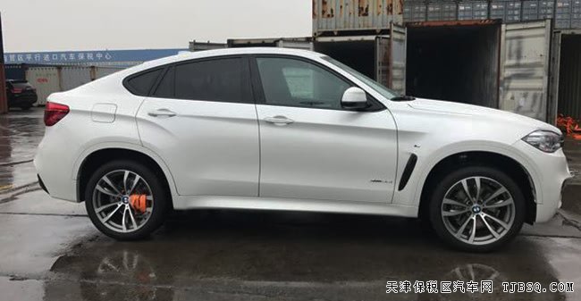 2017款宝马X6墨西哥版 19轮/天窗/外观包现车72.5万尊享