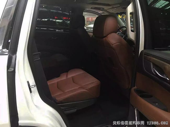 平行进口车凯迪拉克凯雷德6.2L加版 17款优惠购