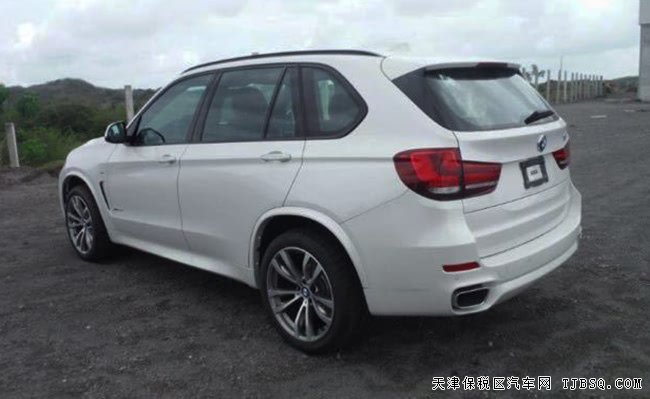 2017款宝马X5墨规版 20轮/全景天窗/液晶仪表现车69.5万