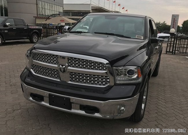 2017款道奇公羊5.7L豪华版 美式皮卡现车尊享奢华