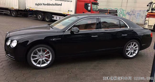 2017款宾利飞驰V8S欧规版 20轮/天窗/舒适包现车275万