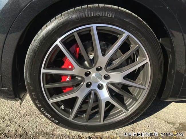 17款玛莎拉蒂levante美规版 豪华包/21轮/全景现车105万