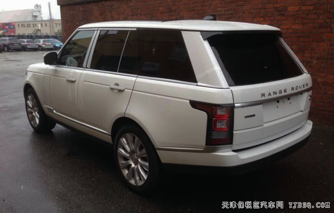 17款路虎揽胜3.0T柴油创世版 21轮/四座/全景现车144万