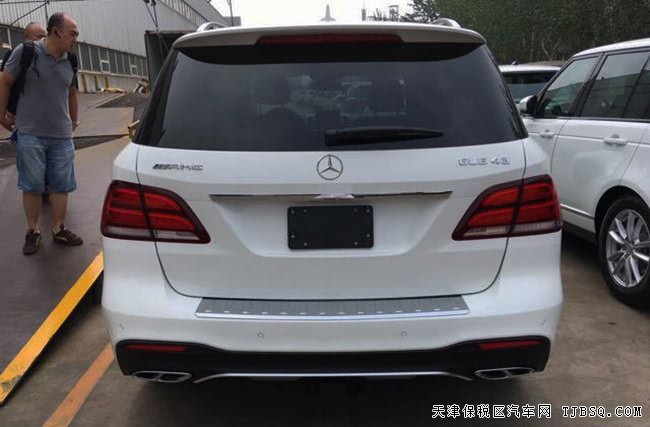 2017款奔驰GLE43AMG加规版 豪华包/运动包/灯包现车91万