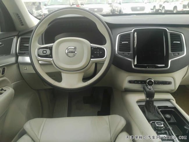 2017款沃尔沃XC90墨规版 20轮/全景/7座/抬显现车65.5万