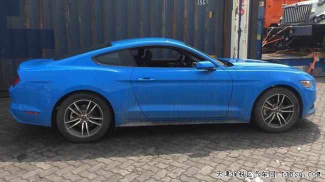 2017款福特野马2.3T加规版 美式肌肉跑车现车抢先特惠