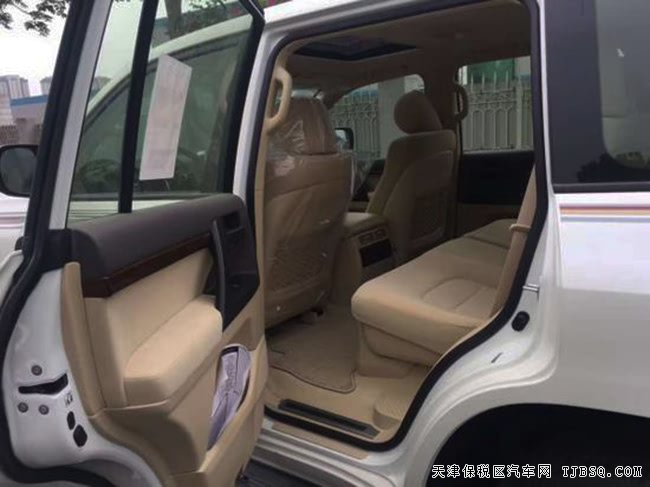 2017款丰田兰德酷路泽4000中东版 陆巡4.0L优惠秒杀