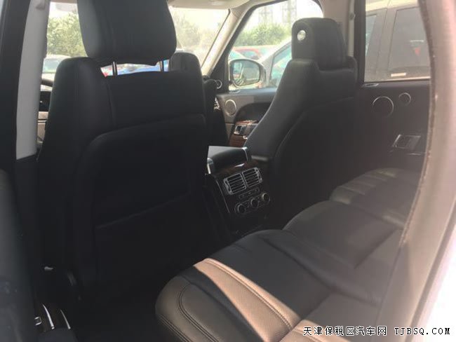 2017款路虎揽胜3.0T行政版 视觉辅助包/HSE报现车135万