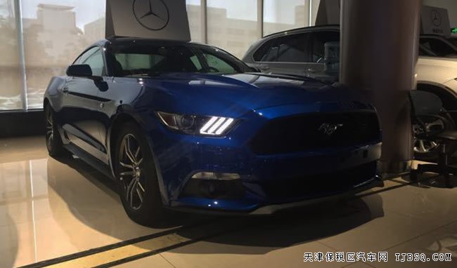 2017款福特野马2.3T加规版跑车 平行进口车报价32万优享