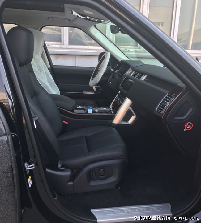 2017款路虎揽胜3.0T行政汽油版 20轮/二代地形现车127万