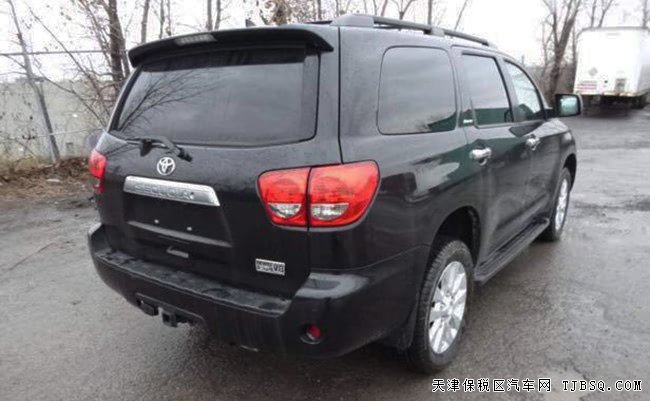 2017款丰田红杉5700加规版 豪华七座SUV现车尽享