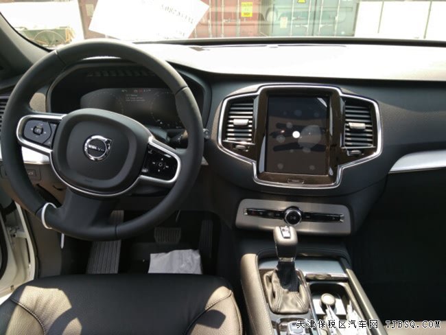 2017款沃尔沃XC90加规版 2.0T七座现车惠报价